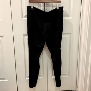 NYDJ black ponte ankle length pants